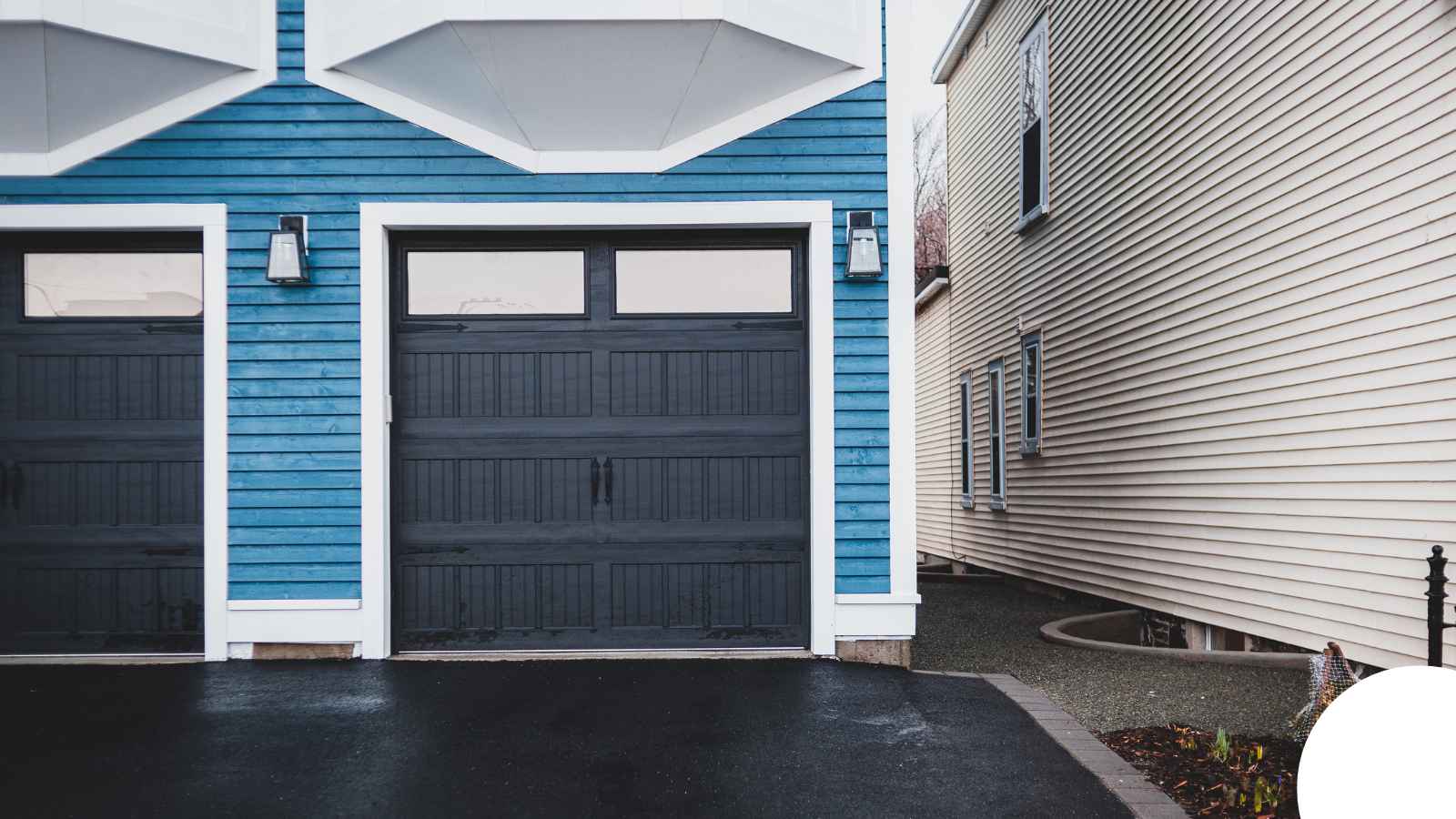 Garage Door in Phoenix, AZ — Thomas Cable Services Phoenix