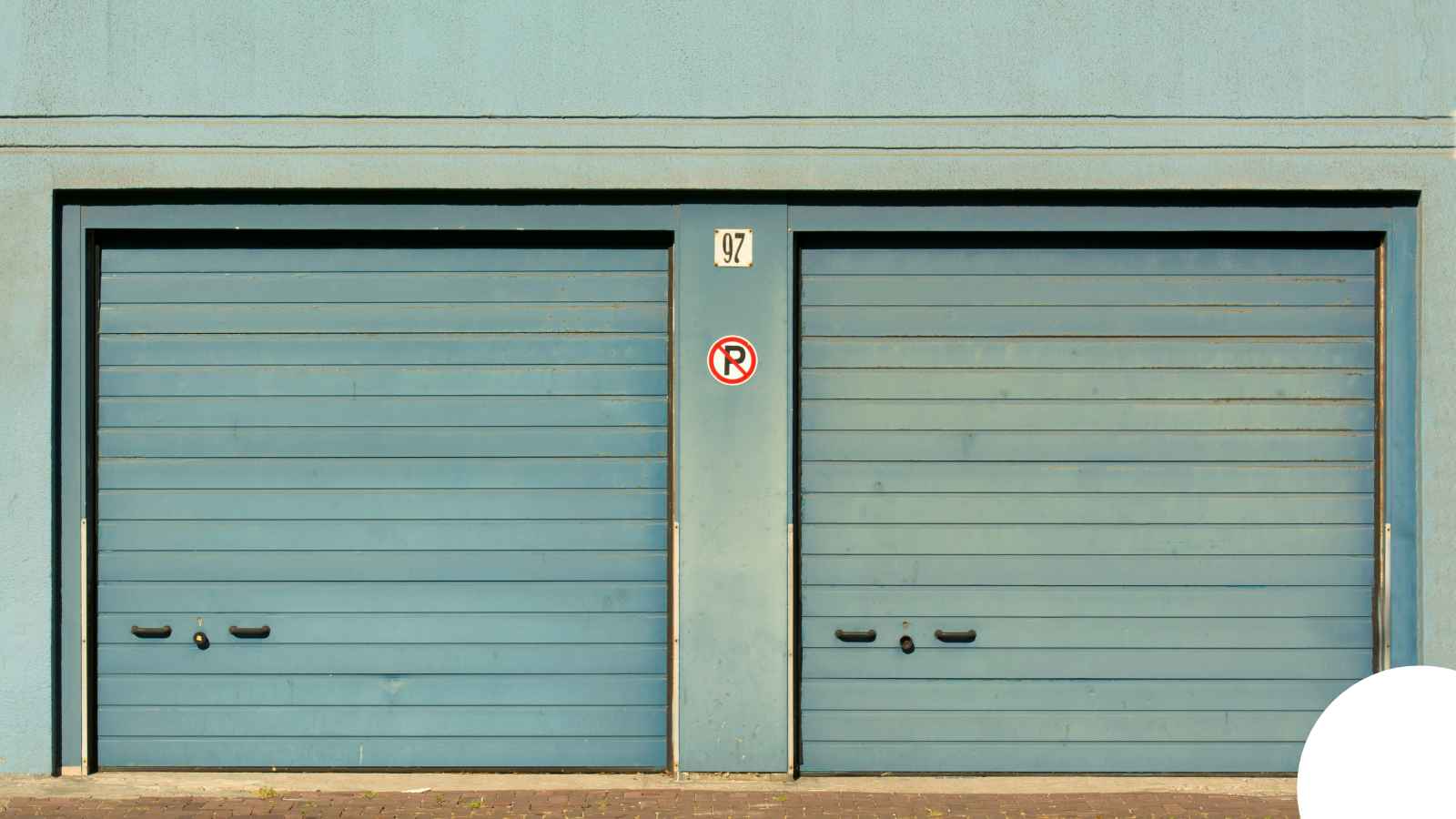 Garage Door in Phoenix, AZ — Thomas Cable Services Phoenix